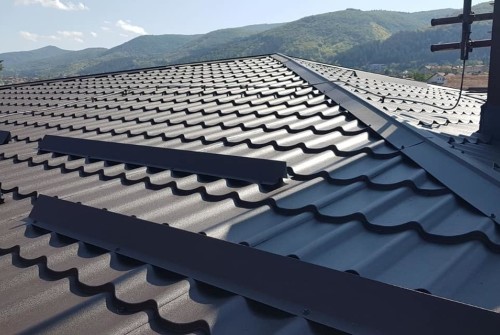 Метални керемиди модел Roof 8019 мат – с. Лозен, София